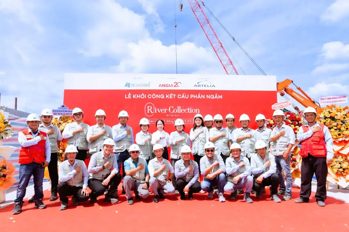 Đội ngũ Hòa Bình tại lễ khởi công River Collection