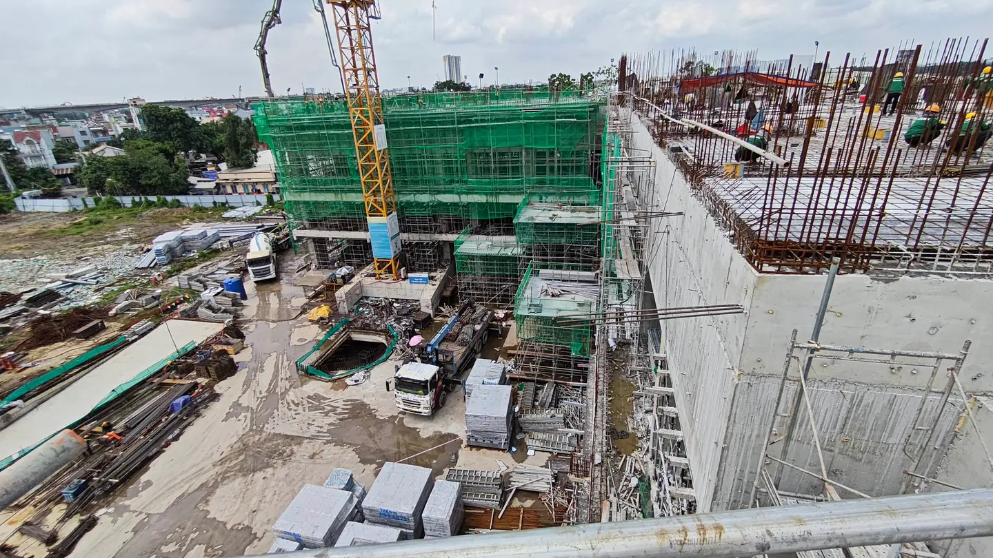 Toàn cảnh khối đế The Gió Riverside trong tháng 9/2026